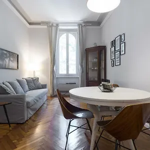 Apartament Primopiano - Monte Nero, Mediolan